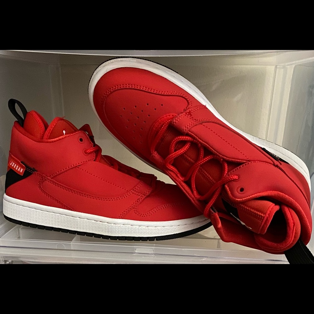 Red Jordan fadeaway